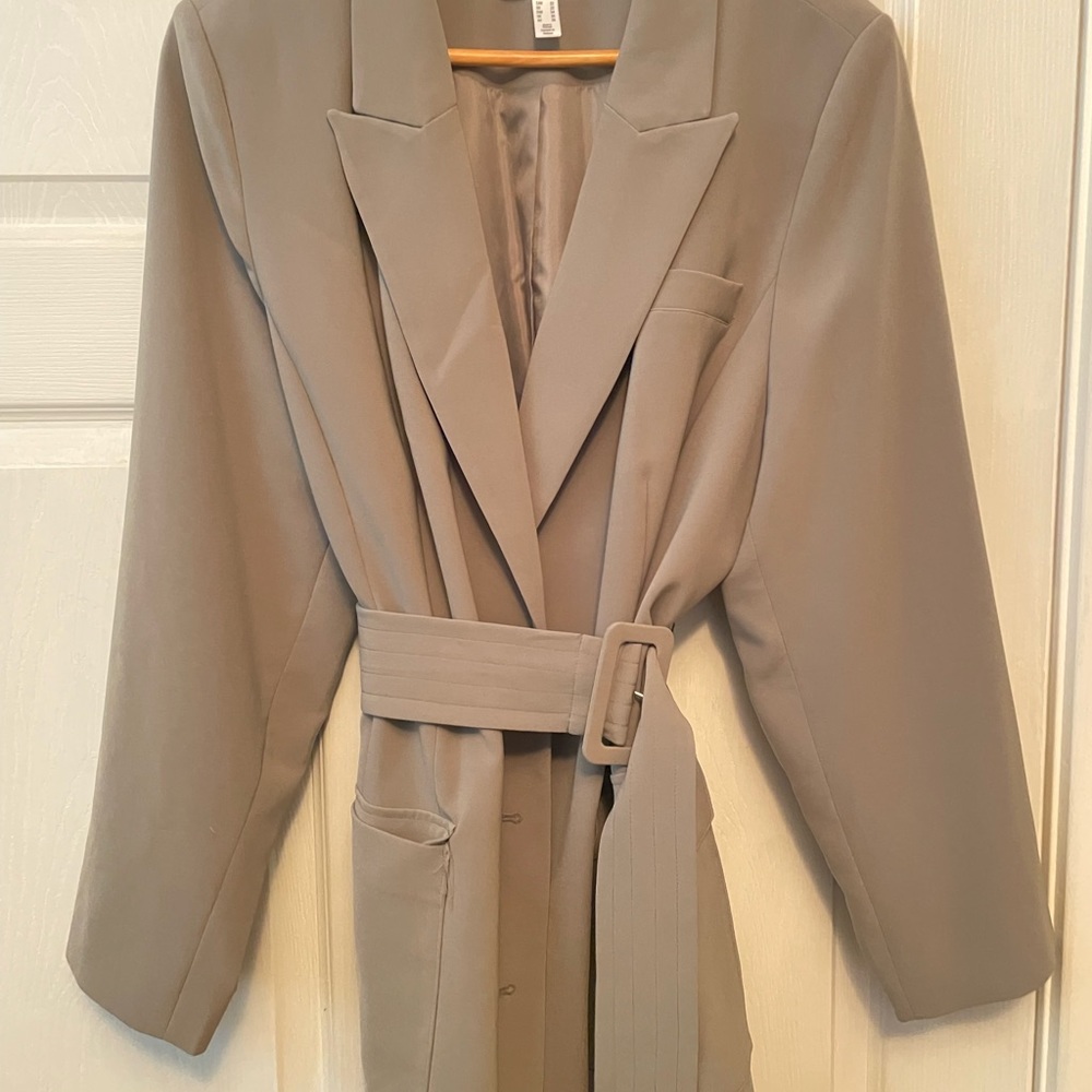 Addition Elle blazer with belt
